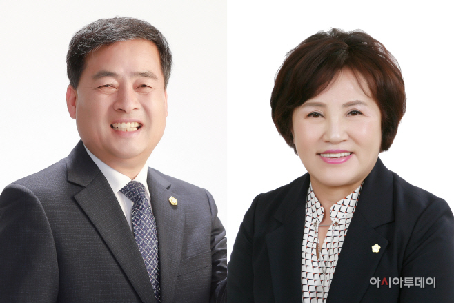 좌측부터 완주군의회 서남용 의장, 부의장이경애 의원