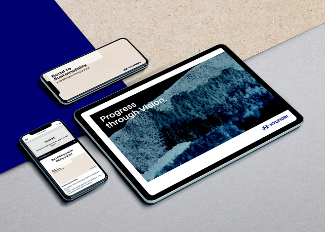 Digital tablet and phone psd mockup for online learning