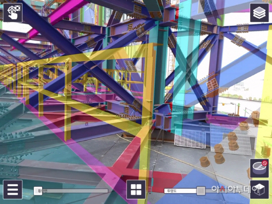 사진2_현대엔지니어링_홀로렌즈 화면