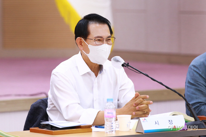 이완섭 서산시장, 첫 주요업무 보고회 개최...‘시정의 역동성