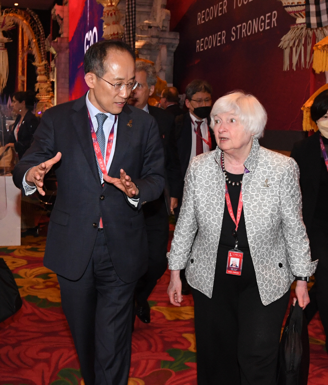 미국 재무장관 만난 추경호 부총리<YONHAP NO-4625>