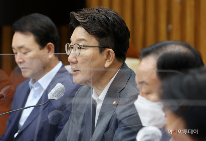 [포토] 권성동 '탈북어민 북송, 귀순 의사 명확…김정은 정상회담 제물'
