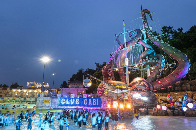 여행/ 케리비안 베이 크라켄 특설무대