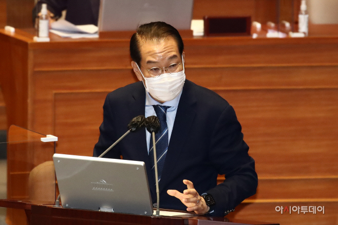[포토] 대정부질문 답변하는 권영세 통일부 장관