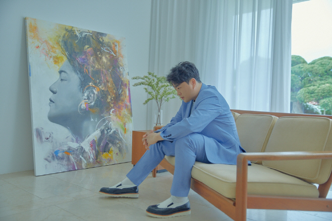 220726 김호중 콘셉트 포토 보도자료