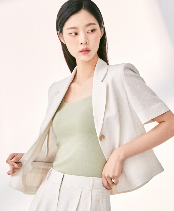 [사진자료] 이랜드 미쏘 반팔 재킷 화보 2