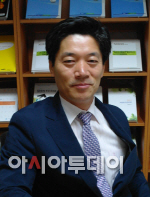 송두한 민주연구원 부원장