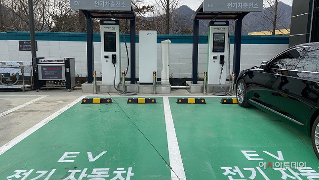 2-자료 전기차 급속 충전소