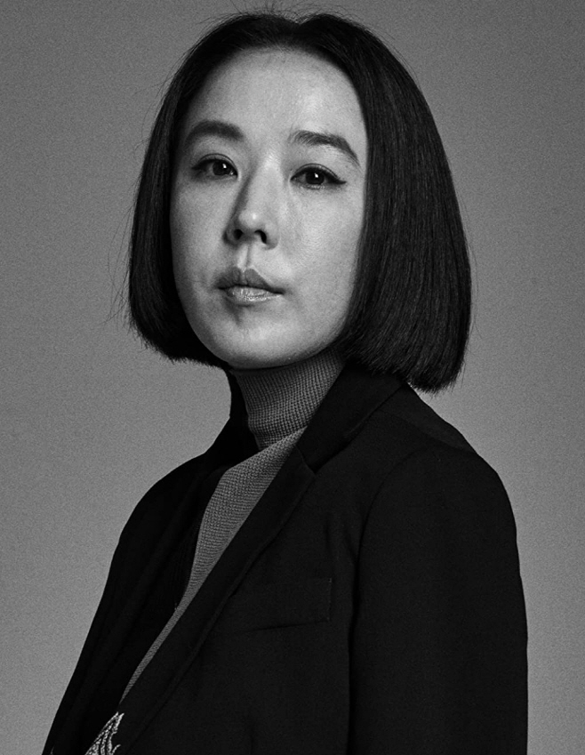 강수연