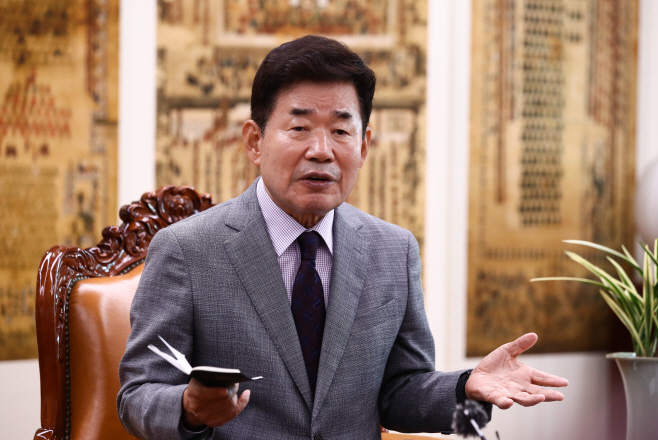 기자간담회하는 김진표 국회의장