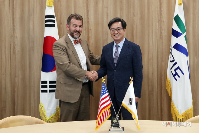 상원의원 접견