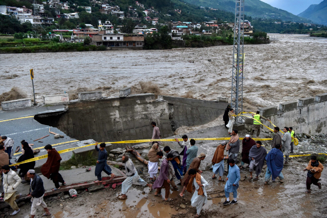 PAKISTAN-WEATHER-MONSOON-FLOODS <YONHAP NO-0043> (AFP)