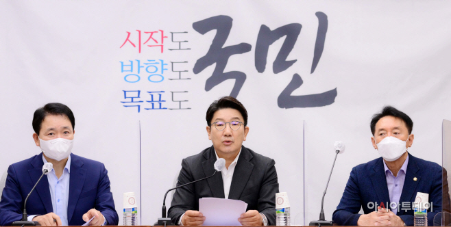 [포토] 권성동 '민주당, 김건희 여사 특검 주장...운동권식 화전양면 전술'