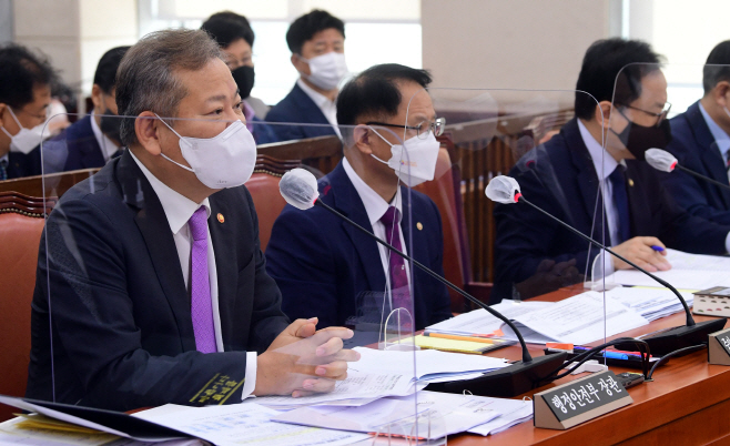 대통령 취임식 참석자 명단 관련 질의에 답