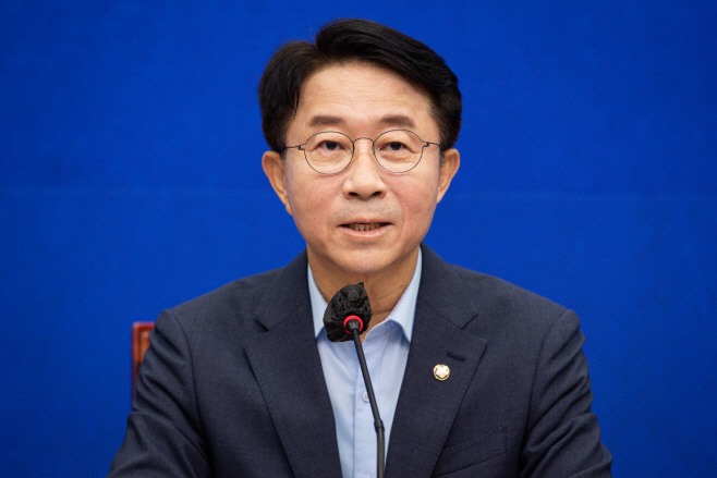 조정식 사무총장 기자회견