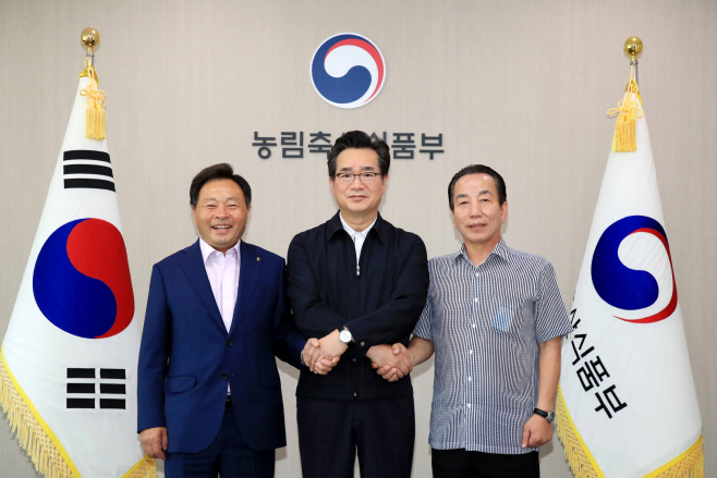 농식품부 장관 낙농개편