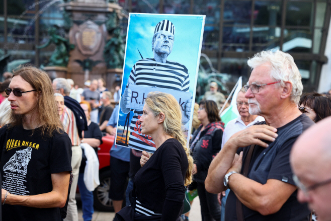 UKRAINE-CRISIS/GERMANY PROTEST