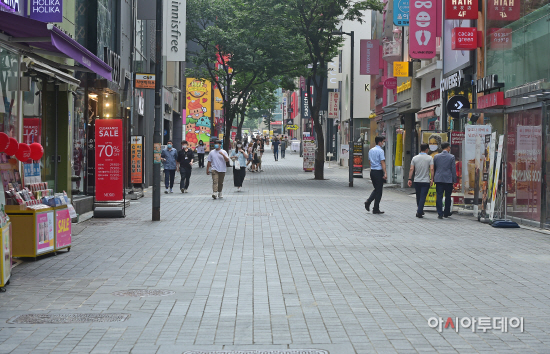 [포토] 또 다시 한산해진 명동 거리