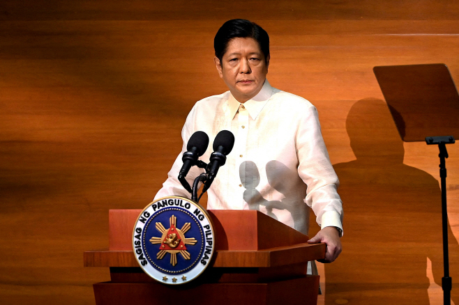 PHILIPPINES-MARCOS/ <YONHAP NO-5393> (REUTERS)