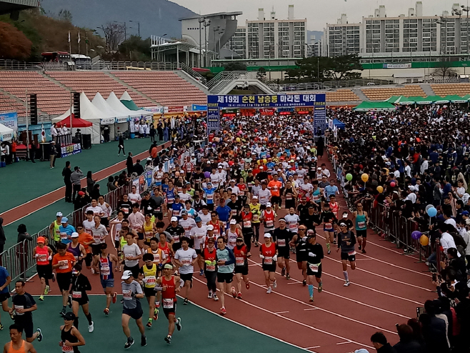 2019년 열렸던 순천남승룡마라톤대회 사진
