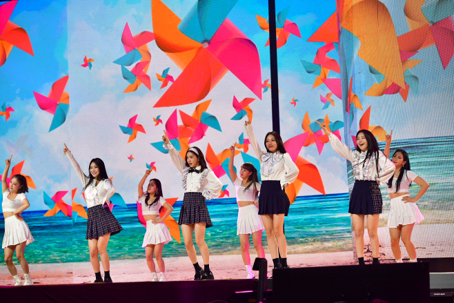 지난해 축제에서 월드케이팝콘서트 무대에 선 브레이브걸스