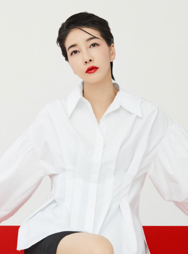 진서연