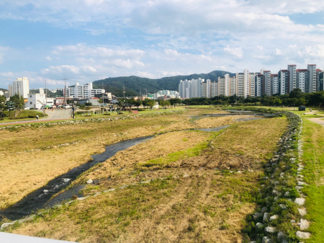 경산시- 경산시 남천강변 하상정비 작업 실시1