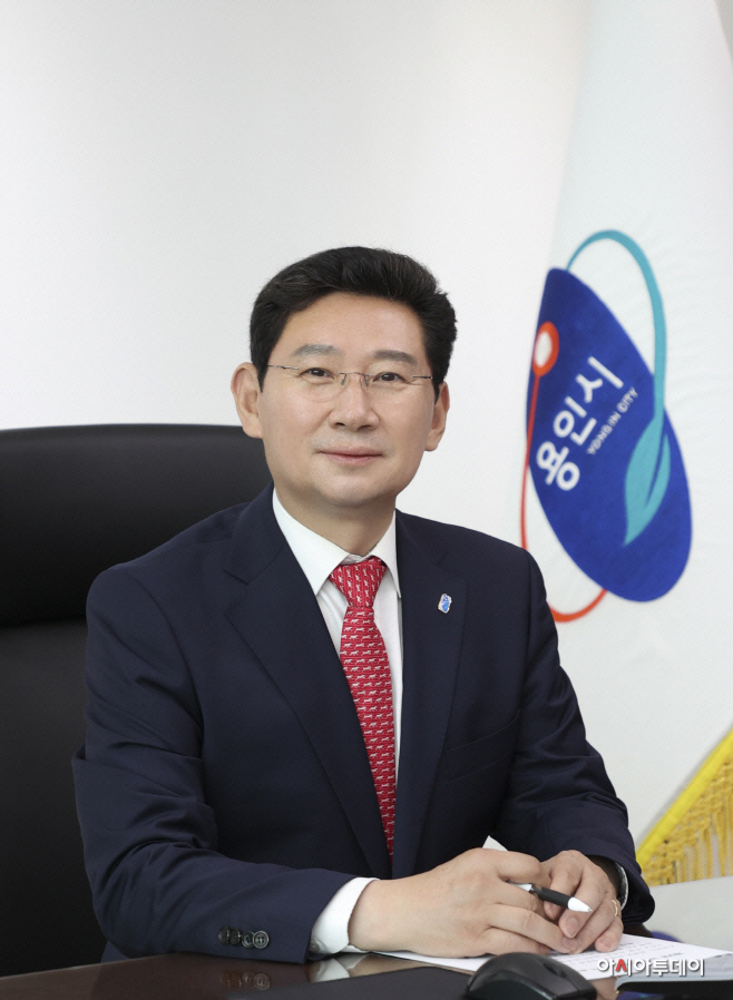 이상일