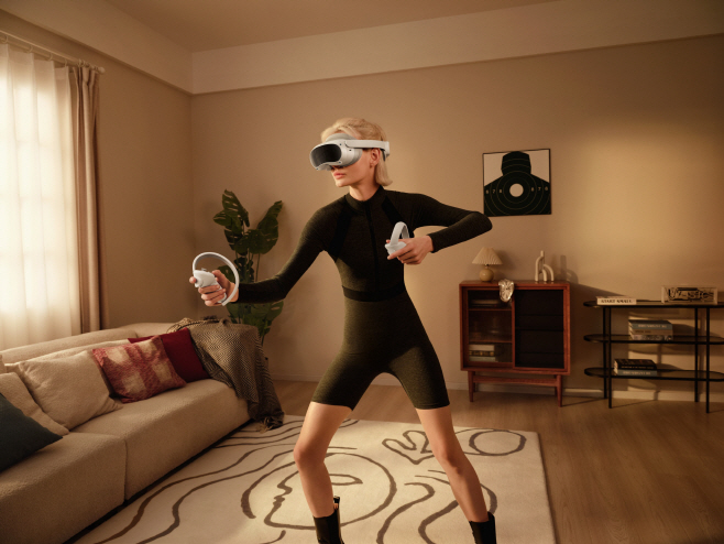 PICO 4 플레이 이미지