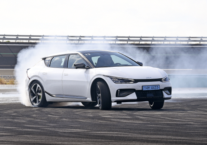 기아 EV6 GT