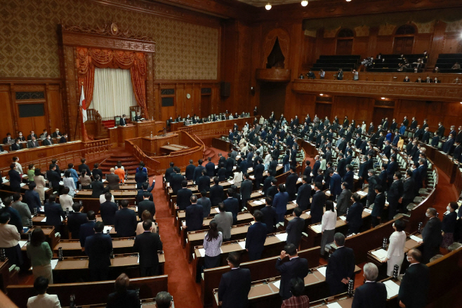 JAPAN-NKOREA-SKOREA-MISSILE <YONHAP NO-2622> (AFP)