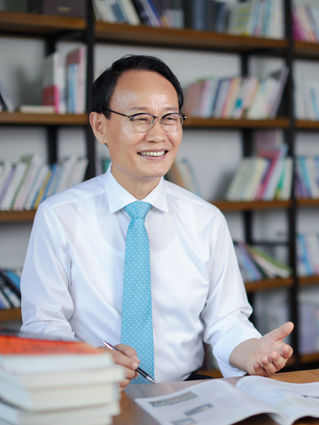영주 1-2 박남서 영주시장 인터뷰 사진