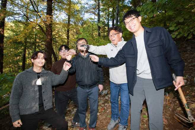 영주 1-2 삼양삼 담금주 체험행사 참가자들