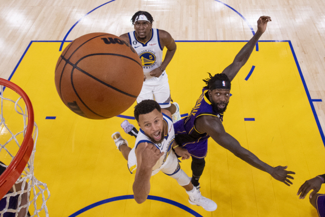 BASKETBALL-NBA-GSW-LAL/ <YONHAP NO-3685> (USA TODAY Sports)