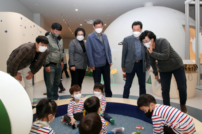 사진1) 20221019 총무위원회 현장방문 (밀양시립박물관)