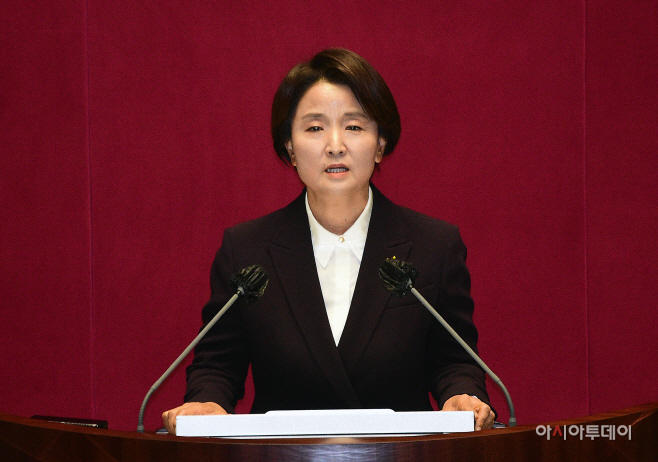 [포토] 이은주 '친일파·주사파 이슈에 복지·산재 등 현존 위협 무시'
