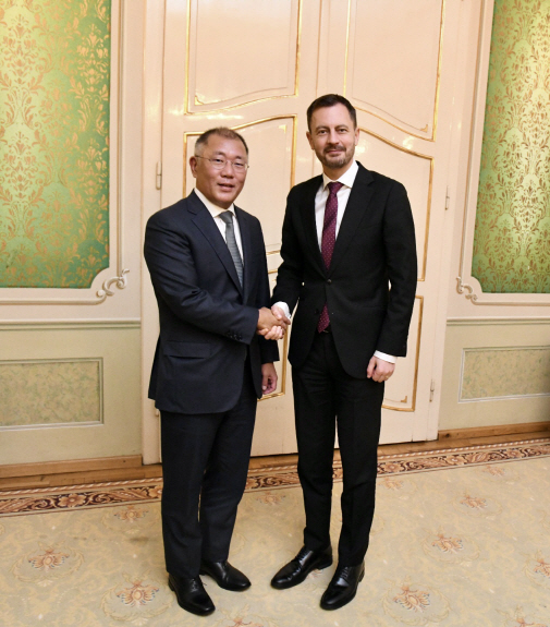 정의선 현대차그룹 회장 슬로바키아총리