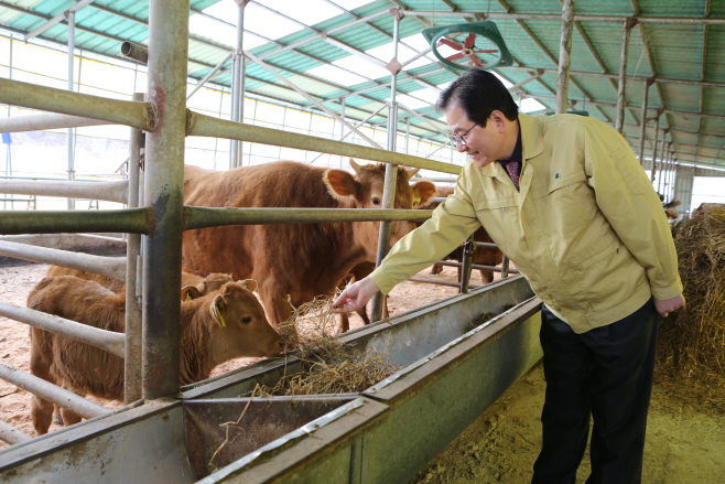 신우철군수
