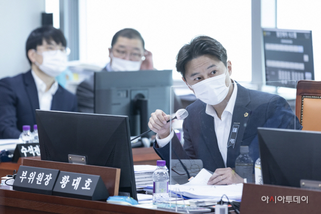 황대호 의원, 수장고 부족