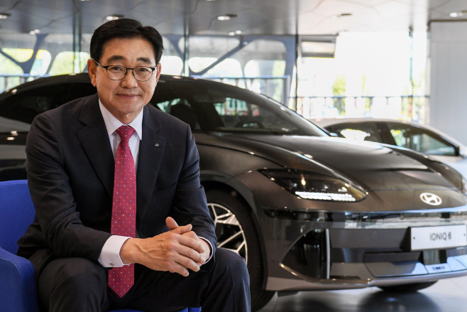 현대차 판매거장 김성곤 영업이사