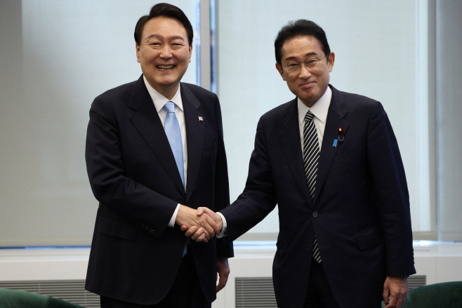 윤석열 기시다
