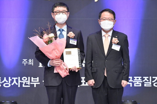 벤츠 코리아, 한국품질만족지수 수입차 A/S 1위