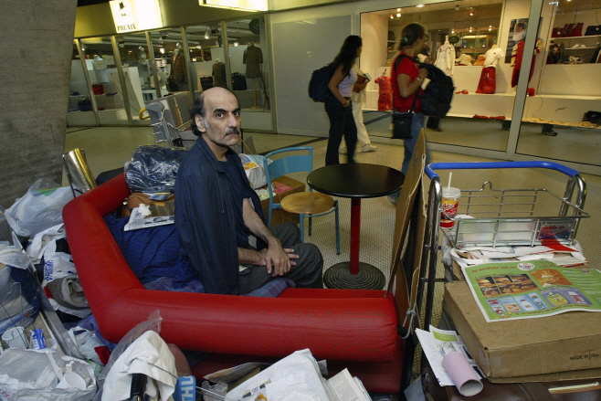 France Airport Death