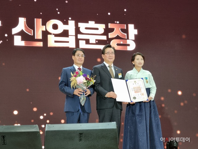 ‘나물 명인’ 고화순 하늘농가㈜ 대표, 철탑산업훈장