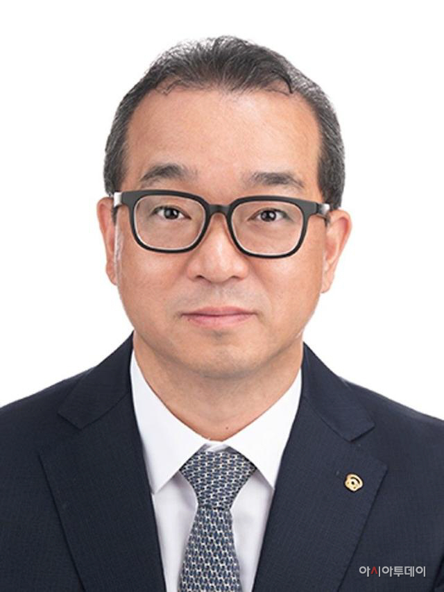 정인섭 대표