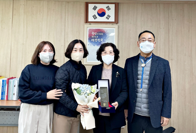 (사진) 영천시보건소 대한적십자사 표창패 수상(2)