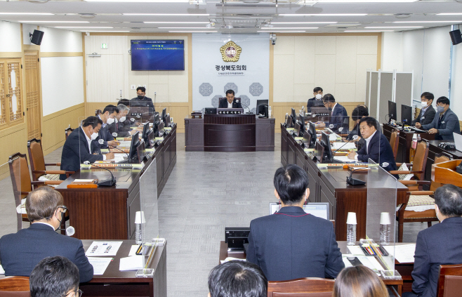 지방분권추진특별위원회 사진