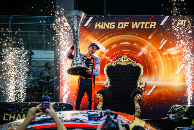 현대자동차 모터스포츠, 2022 FIA WTCR 드라이버우승
