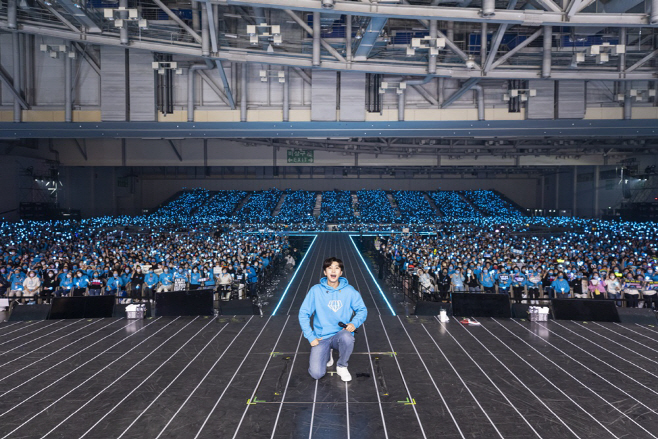 임영웅, 부산 앙코르 콘서트 종료 보도사진(1)