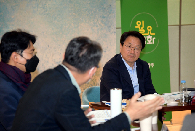 강기정
